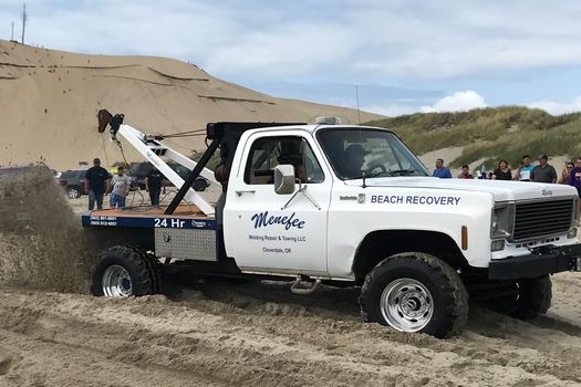 Towing-in-Delta Island-Oregon